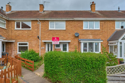 18 Brookfield Road, Codsall, Wolverhampton, Staffordshire WV8 1HX