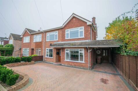 Totnes Walk, Old Springfield, Chelmsford