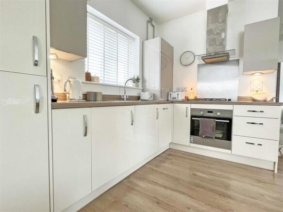 kitchen1.jpg