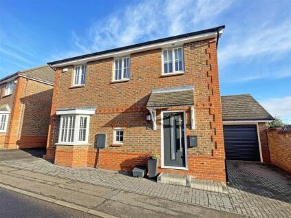 Silvester Way, Chancellor Park, Chelmsford