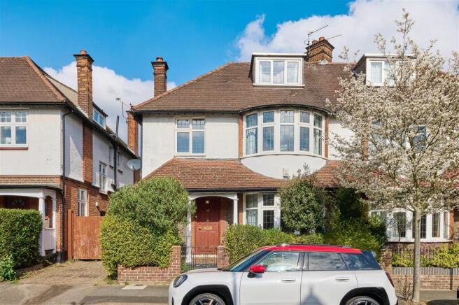 ASR_-_Alwyne_Road__Wimbledon__SW19_7AE_29.jpg