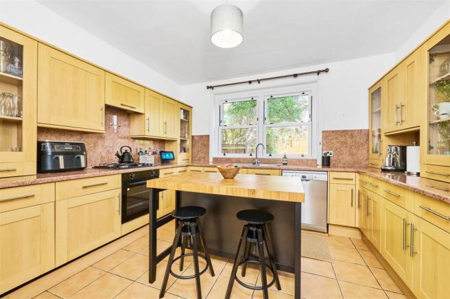 ASR_-_Alwyne_Road__Wimbledon__SW19_7AE_9.jpg