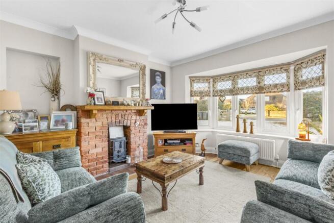 Orchard House, Pond Approach, HP15 6RH-9.jpg