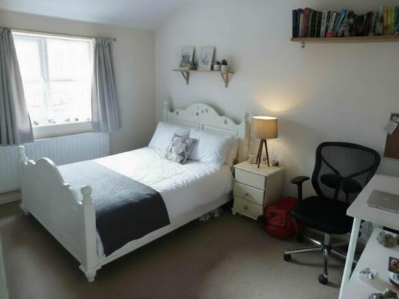 flat 3 6 stanley bed