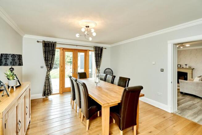 4 Bedroom Detached House For In Ford Lane Roxton Bedford Bedfordshire Mk44 - Roxton Laminate Flooring