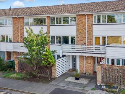 Buckingham Avenue, West Molesey, KT8