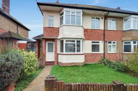 Warwick Road, Thames Ditton, KT7