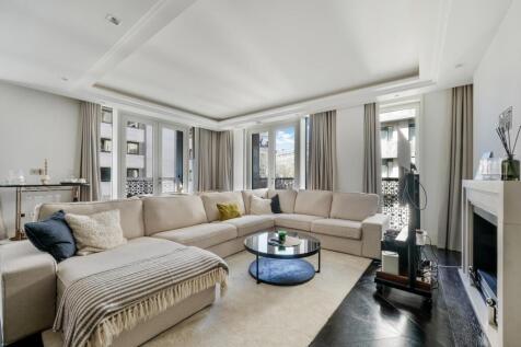 Gladstone House, London, WC2R