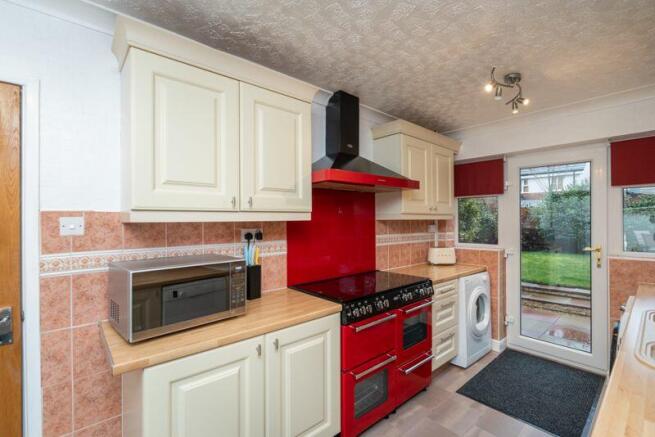 BREAKFAST KITCHEN
