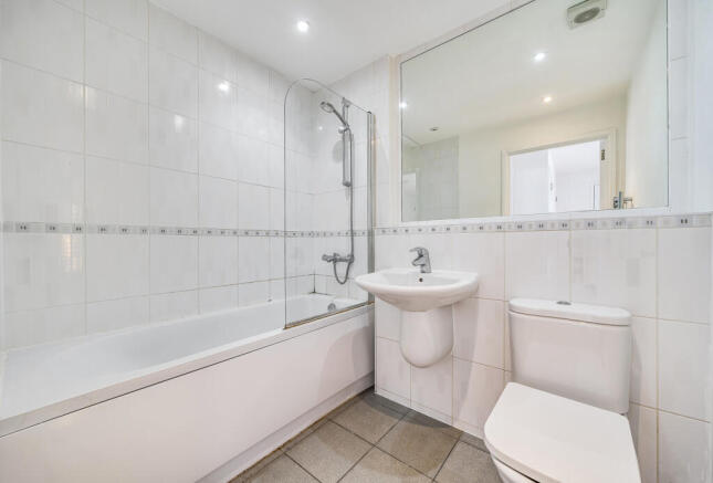 1353575-10-68c364...