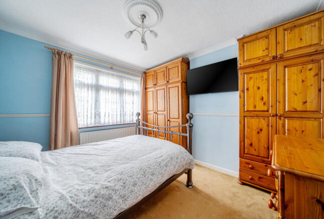 1374628-5-6908b32...