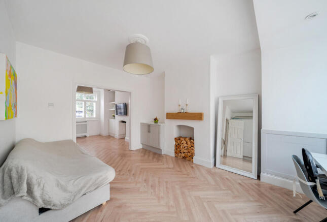 1376305-22-690b62...