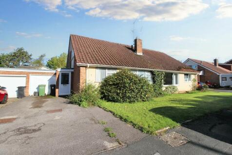 Howard Road, Thornbury, BS35