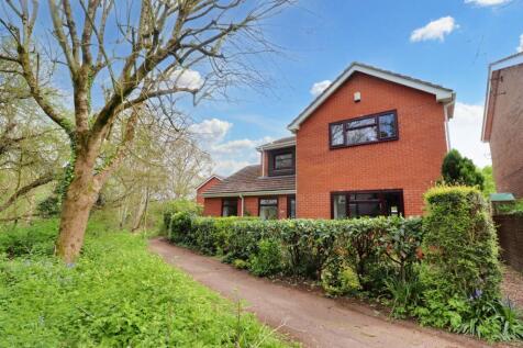 Cleveland Close, Thornbury, BS35