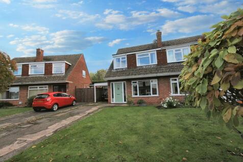 Hazel Crescent, Thornbury, BS35