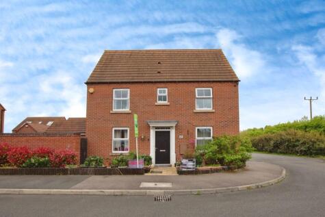 Antonia Drive, Hucknall, NOTTINGHAM