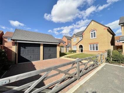 Camilla Close, Carlton