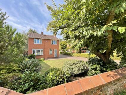 Main Street, Great Heck