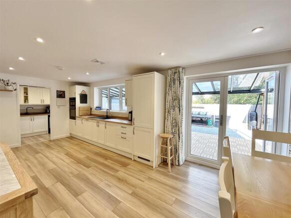 Kitchen Diner