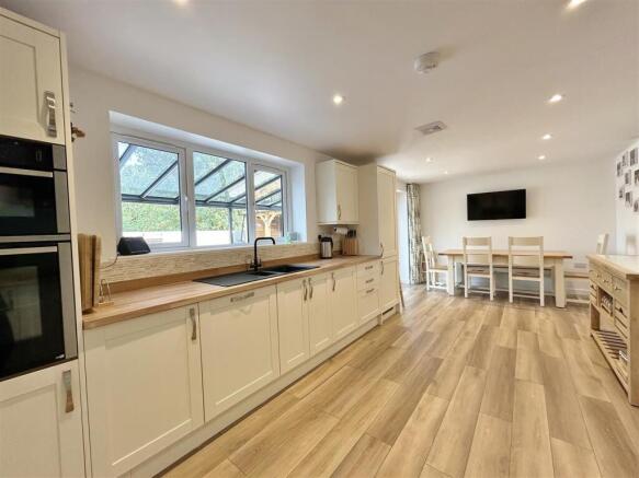 Kitchen Diner