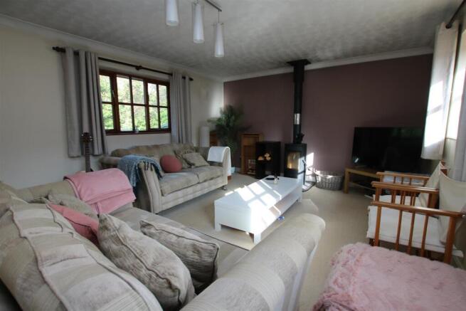 Sitting Room 3.JPG