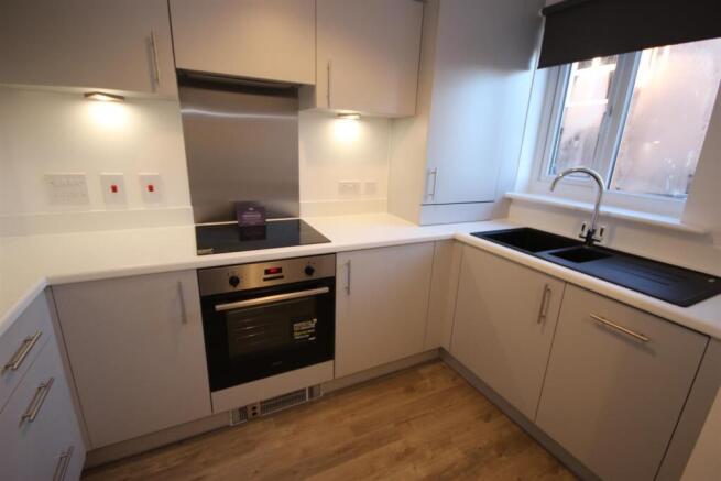 Kitchen 1.JPG