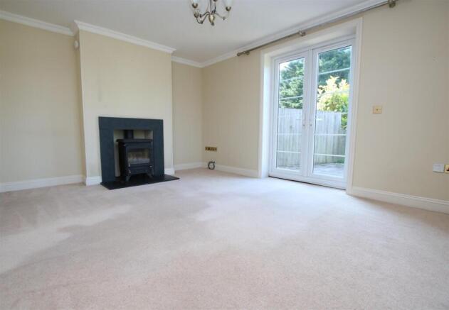 Living Room 1.JPG