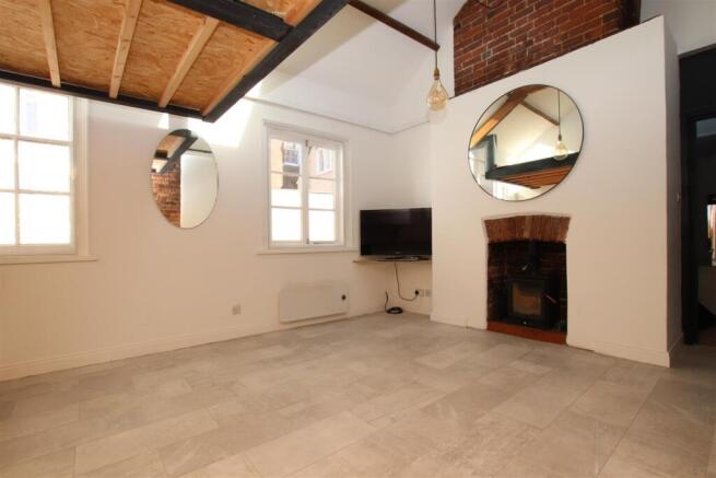 Living Dining Room_b.JPG