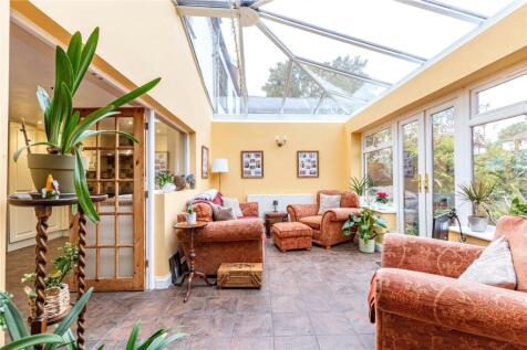 Farm Road, Bristol, BS16