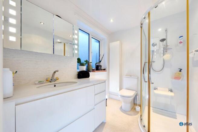 En-suite To Master
