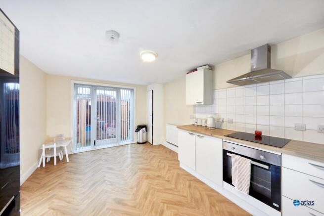 Kitchen/Dining