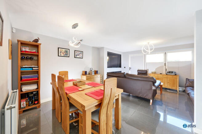 Living / Dining Area
