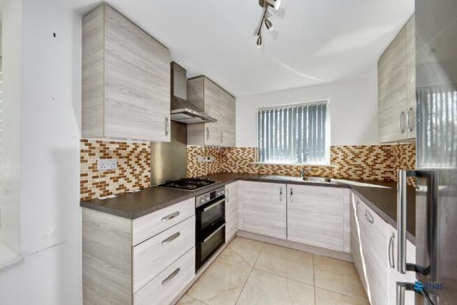 Kitchen / Dining Area
