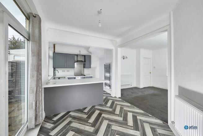Kitchen/Dining Area