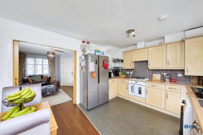 Kitchen/Dining Area
