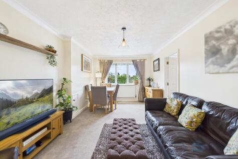 Clay Cross Road, Woolton, L25