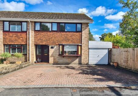 Friars Croft, Calmore, Southampton, SO40 2SS