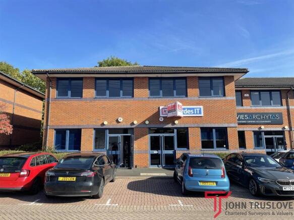 1213 The Oaks Business Centre3.jpg