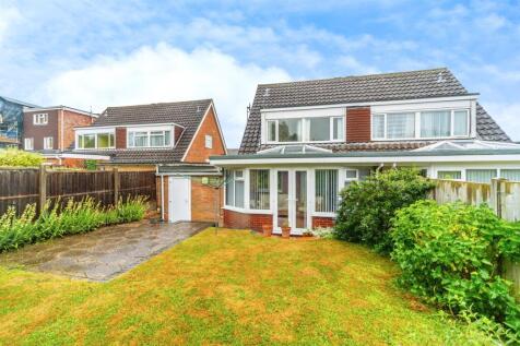 Bevery Close, Oakley, Bedford