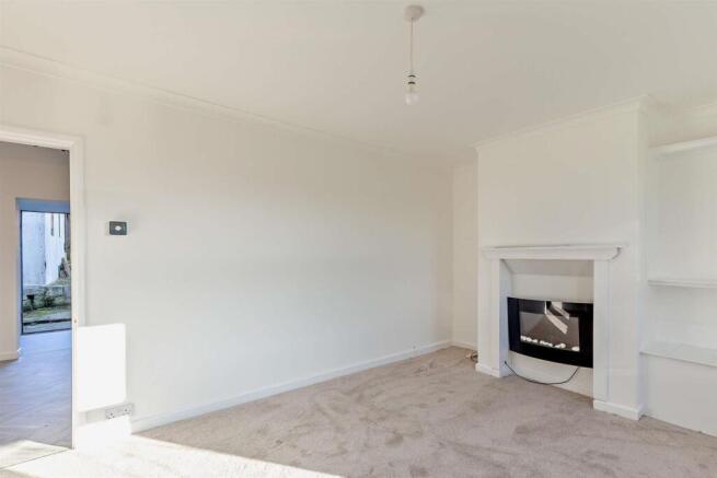 8638240-interior01-800.jpg