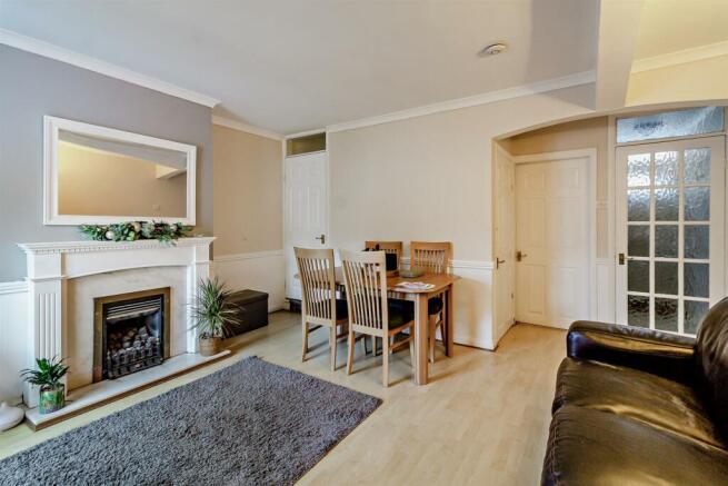 8632225-interior17-800.jpg