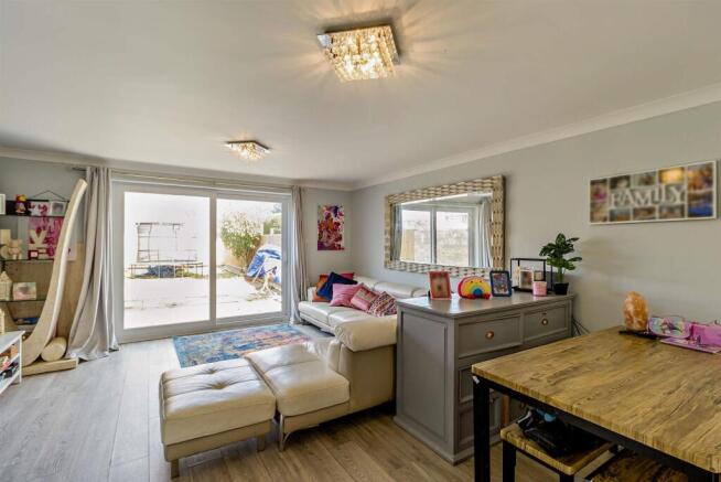 8642013-interior22-800.jpg