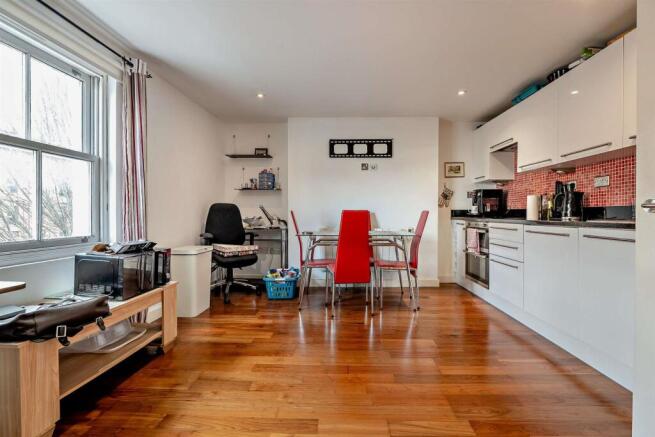 8639140-interior03-800.jpg