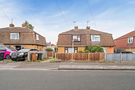 Pepper Road, Calverton