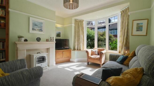 40LydgateHallCres-09.jpg