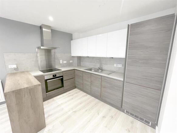 Kitchen1.JPG