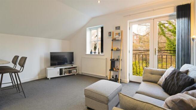 18GloucesterCres-10.jpg