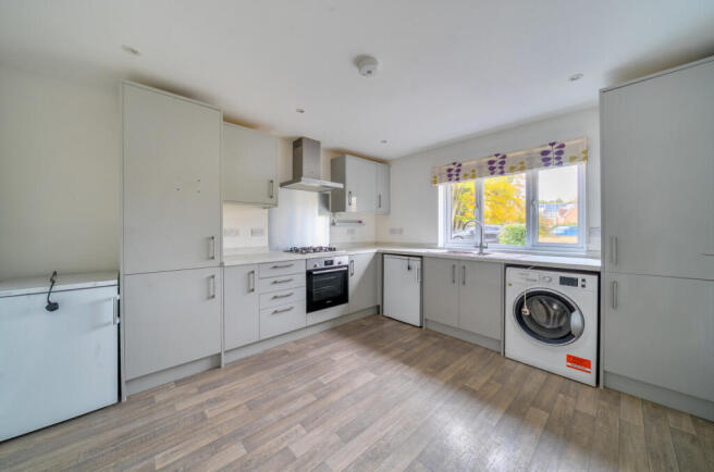 1370423-16-68ffa1...