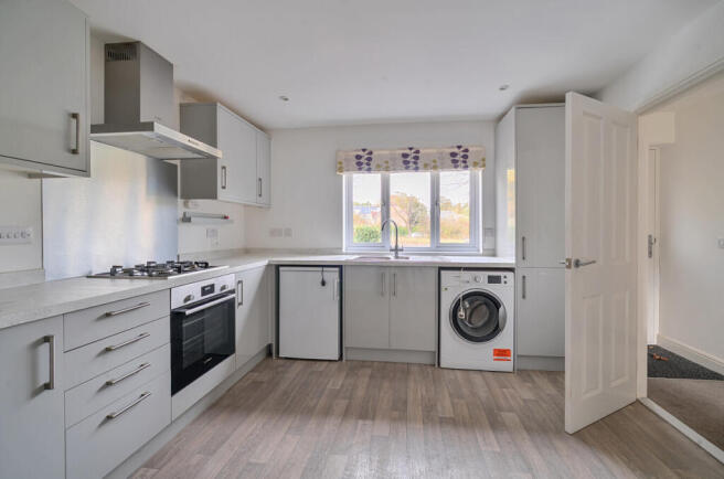 1370423-17-68ffa1...