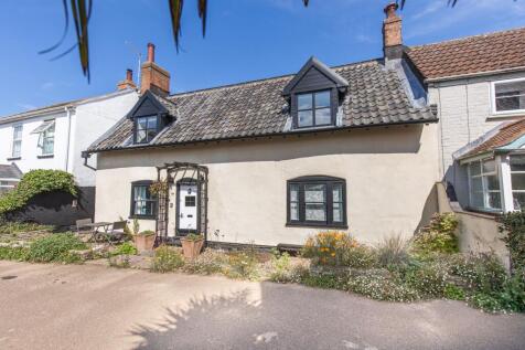Chain Free and Charming Coastal Cottage in Winterton-on-Sea, Just a Short Stroll to the Beach
